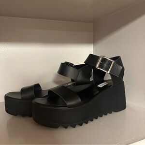 Steve Madden Platform Sandals